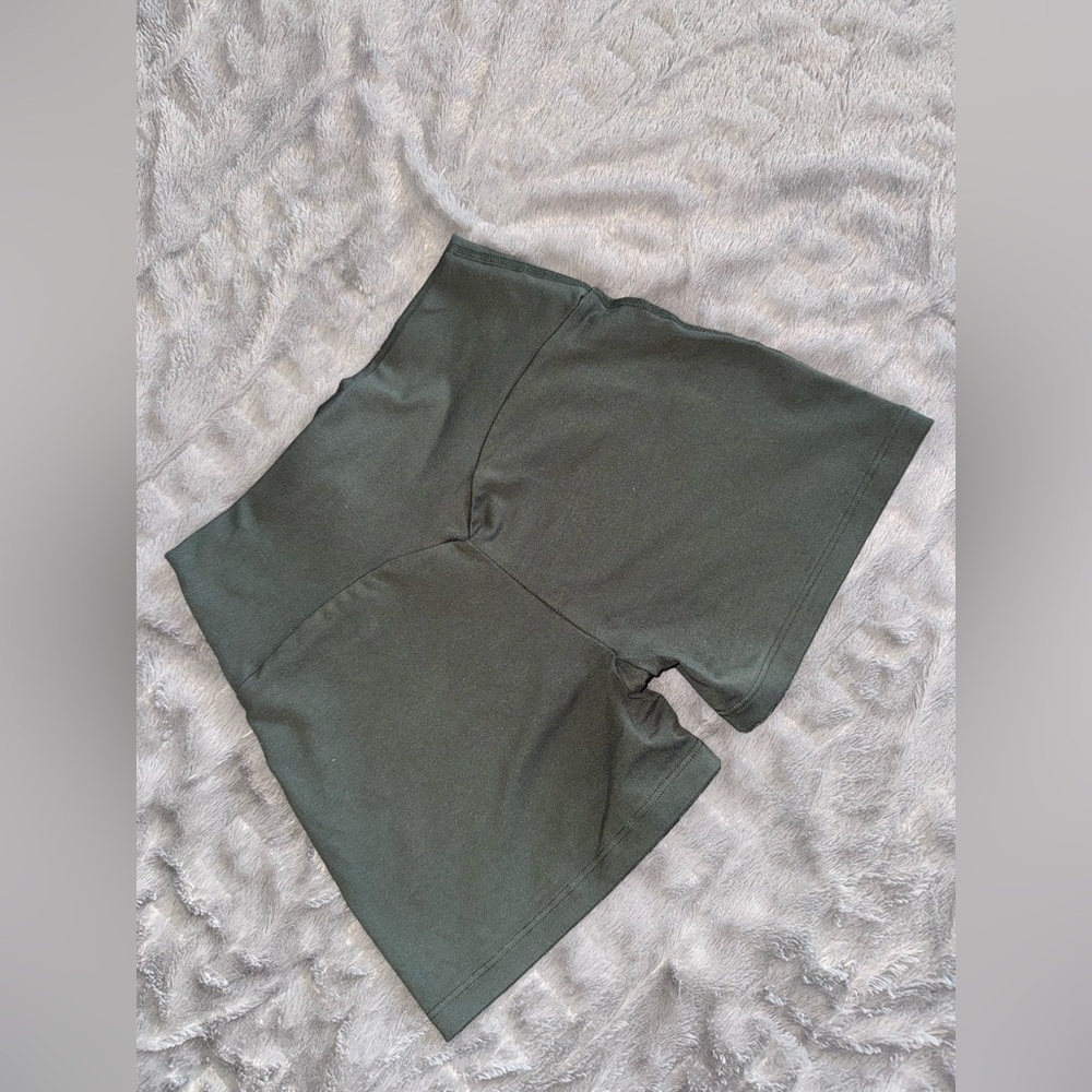 Bombshell Sportswear Smooth Shorts - Picture 2 of 4
